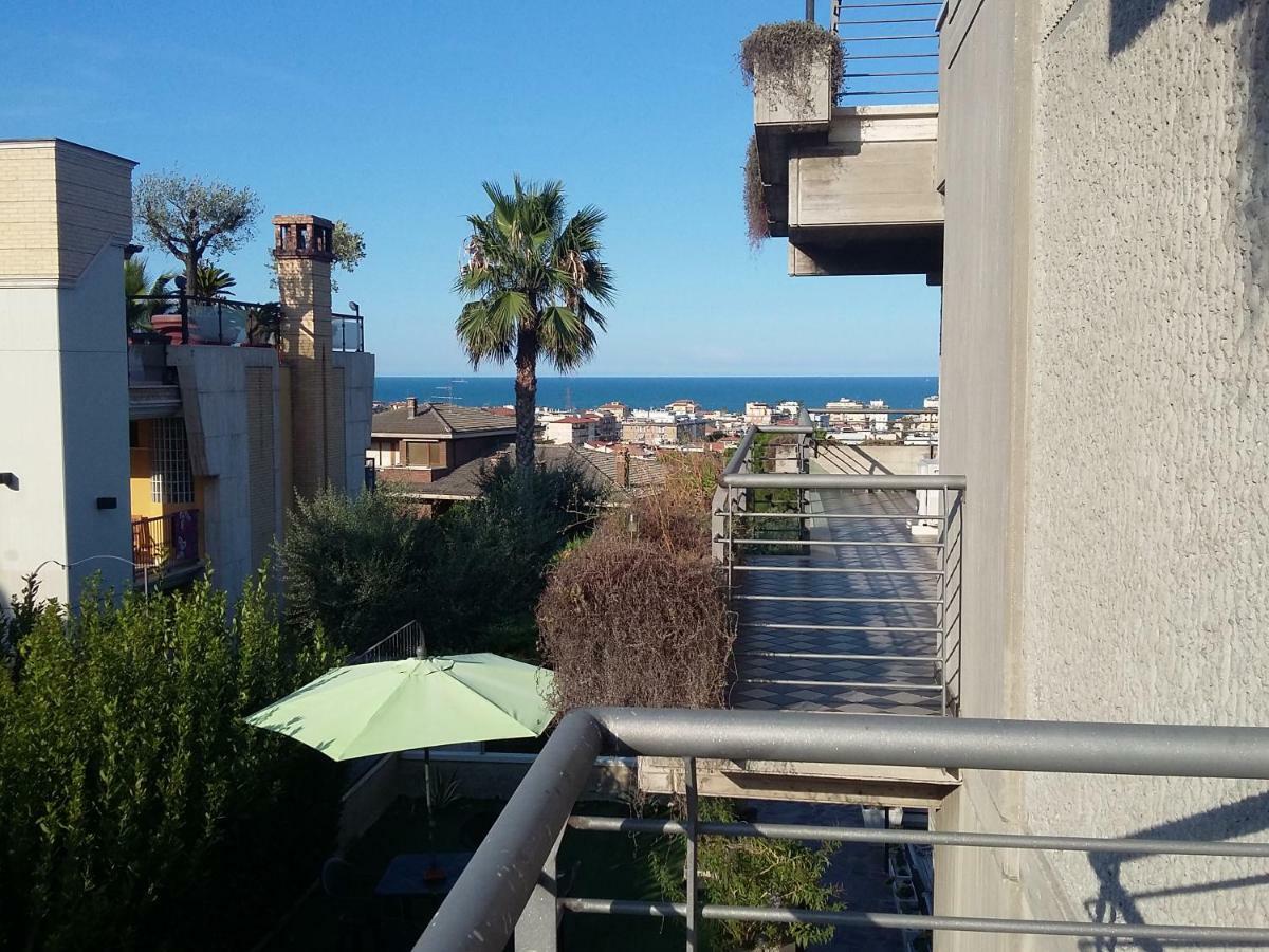 سان بنيديتّو ديل ترونتو Villa Angela المظهر الخارجي الصورة