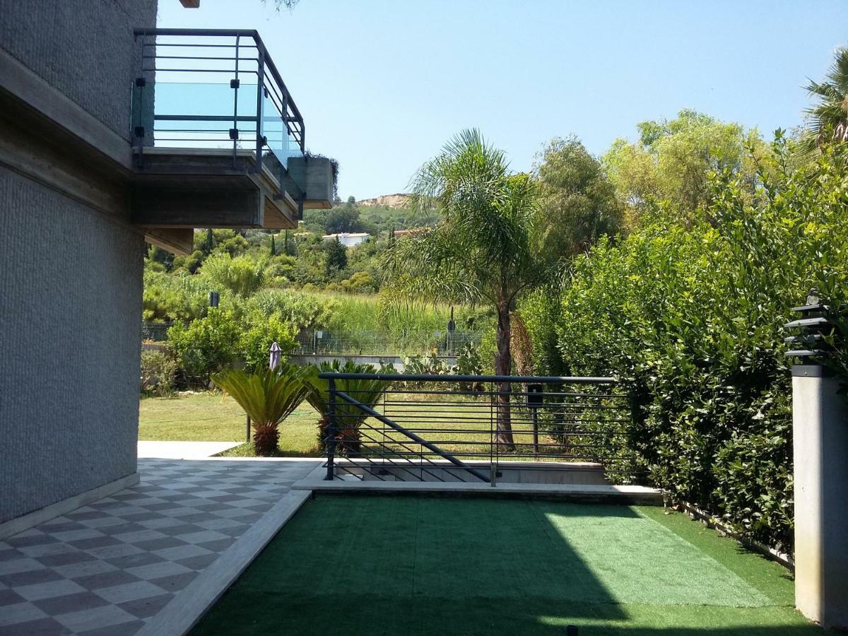 سان بنيديتّو ديل ترونتو Villa Angela المظهر الخارجي الصورة